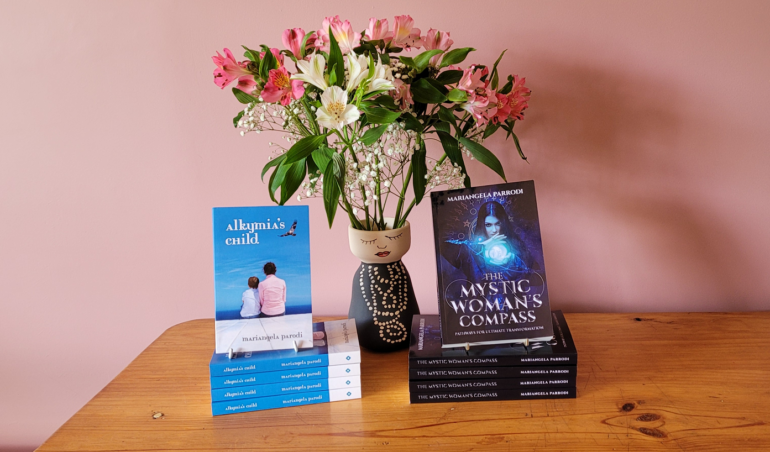 The Mystic Woman's Compass by Mariangela Parodi — Aspire Magazine Top 10 Inspiring Books